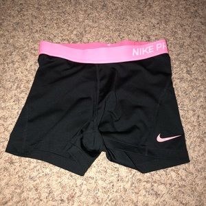 Black Nike Pros